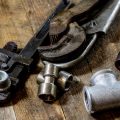 Vergleich von Spinnruten und Stationärrollen: Welche Kombination passt für Einsteiger?